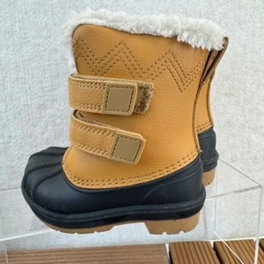 Cat & Jack Toddler Size 5 Duck Boots Tan Black Faux Fur Thermolite Winter